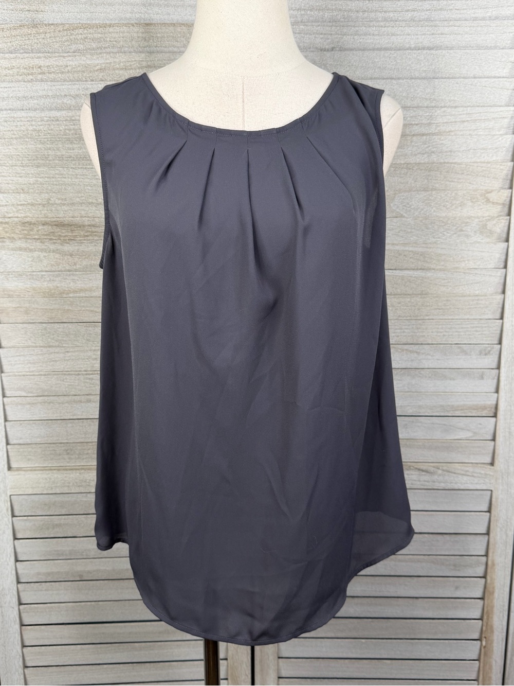 WORTHINGTON Women's Round Neck Sleeveless Career Pleated Tank Blouse Gray-Large